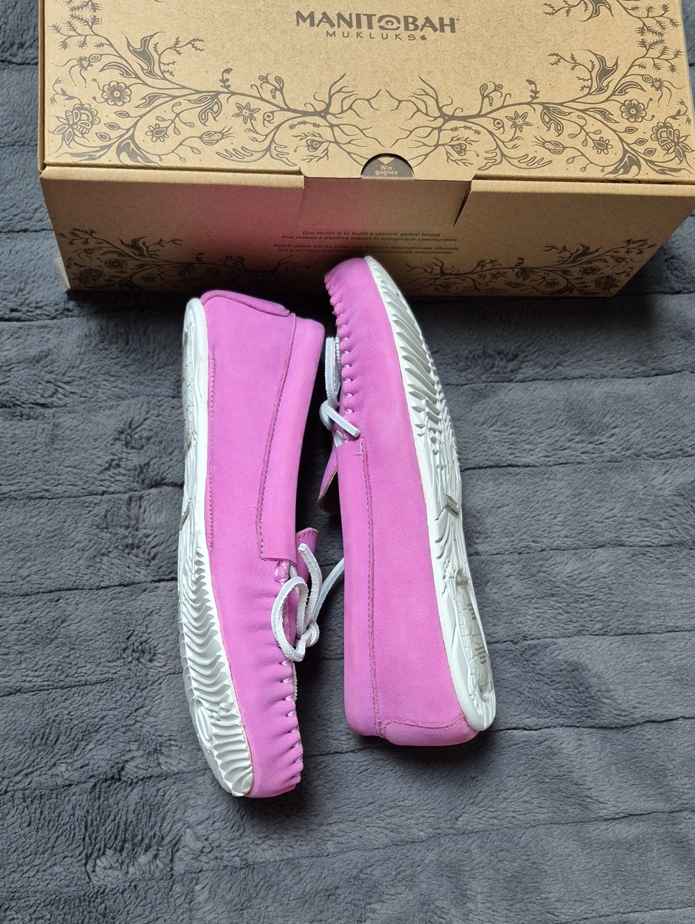 Kayak Manitobah Mukluks Pink Leather/Suede Beaded Moccasins, Size 8, New W Tags - Picture 13 of 15